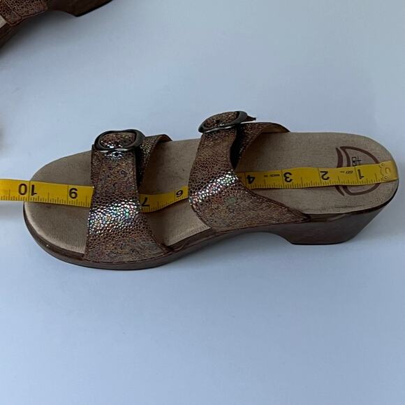 Dansko Sophie Sandals 9.5 Wedge Leather Clogs 40 Iridescent Neutral Boho Wedges - Picture 10 of 16